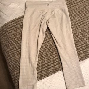 Lululemon Wunder Under Crops